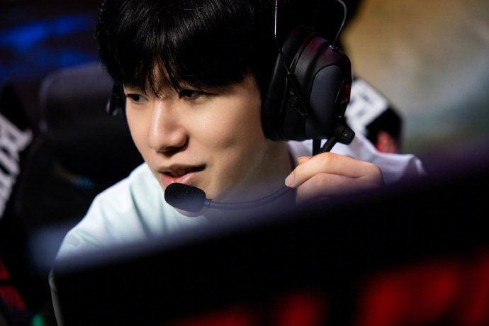 以下是评分 以下是评分