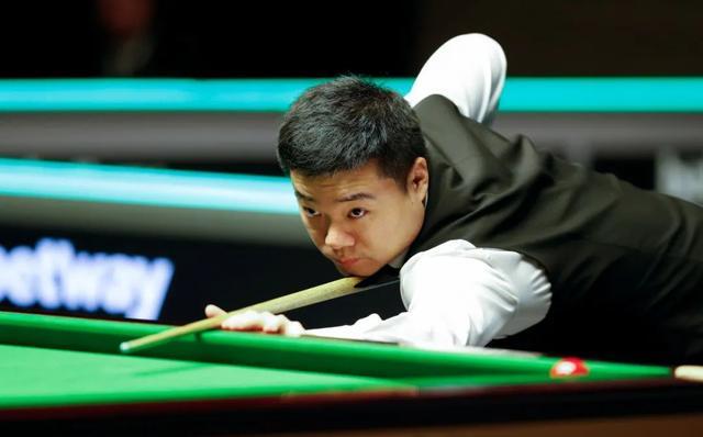 年轻的后场 年轻的后场