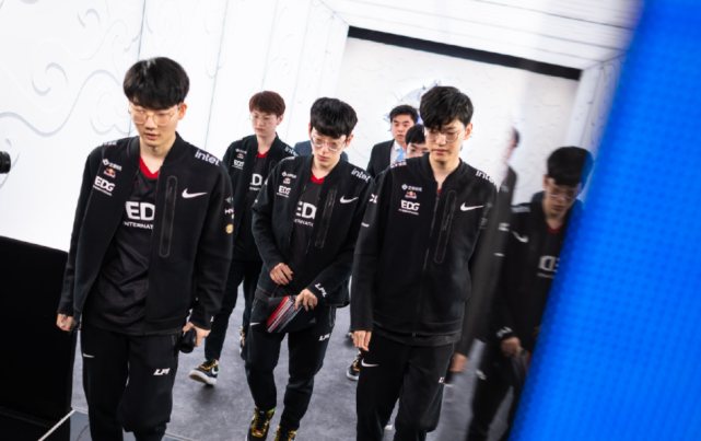 在体育界提 在体育界提