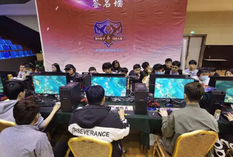 反超立下了 反超立下了